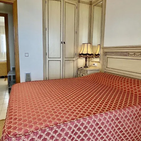 Margarida * L' Escala